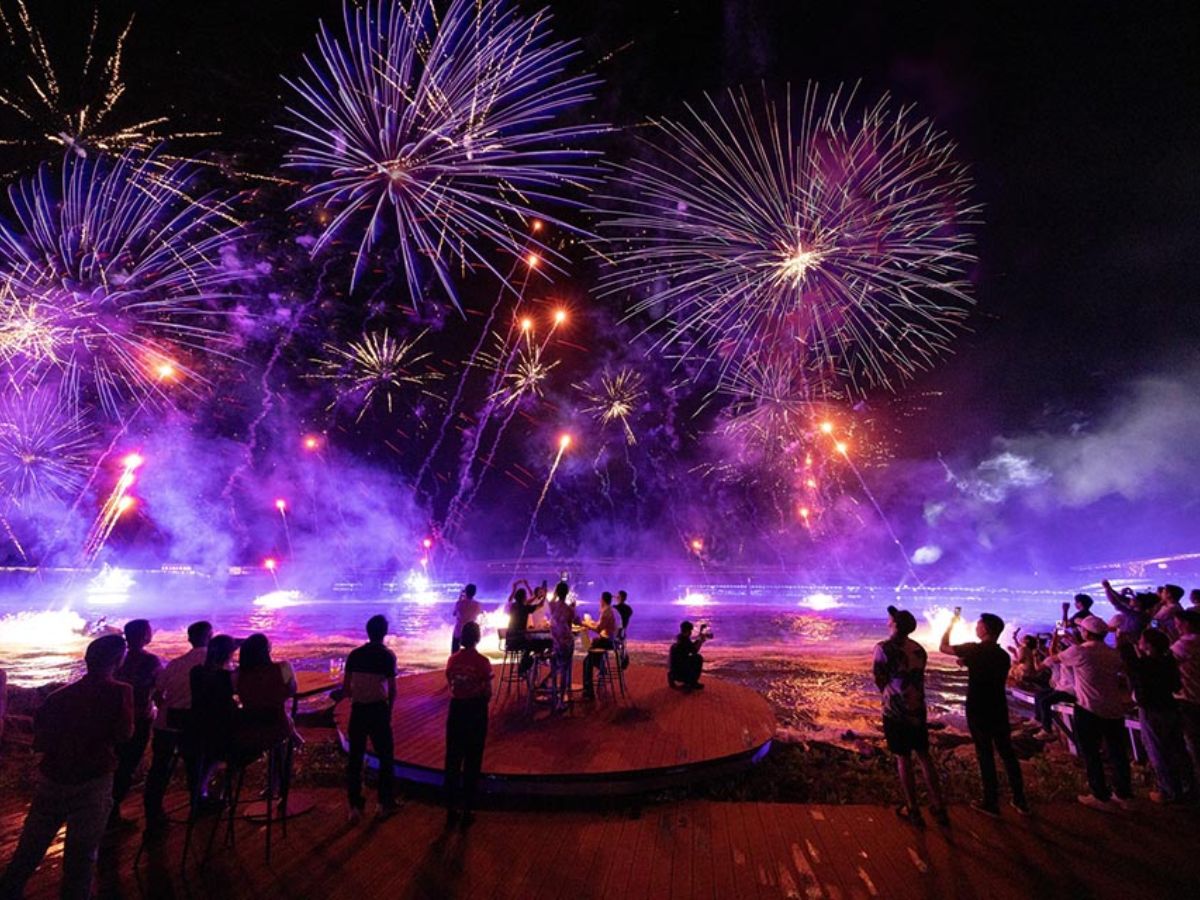 Nhiều combo trọn gói cho hành trình khám phá Nam đảo và Sunset Town trọn vẹn.