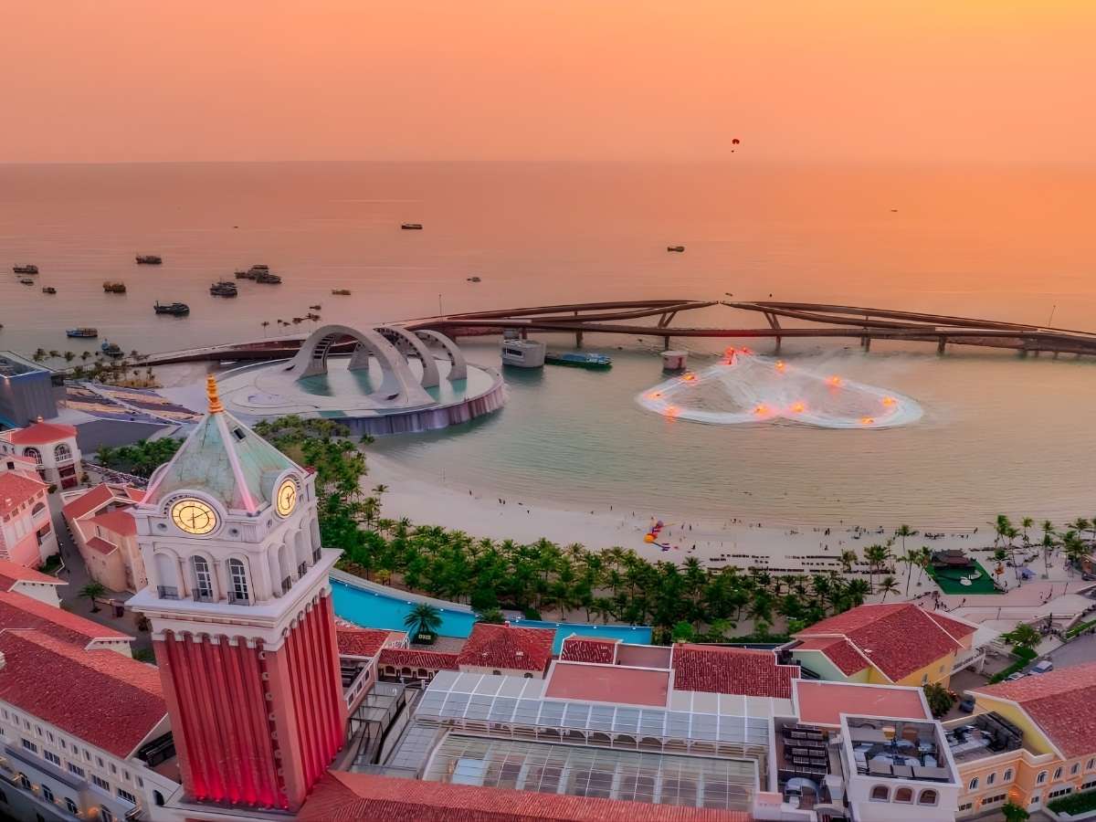 Thị trấn Hoàng Hôn là điểm dừng chân quen thuộc tại Nam đảo. 